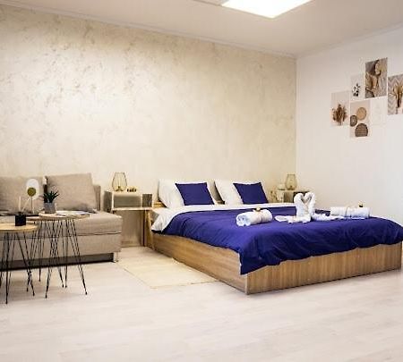 Center Cozy Apartment سوبوتيتْسا المظهر الخارجي الصورة
